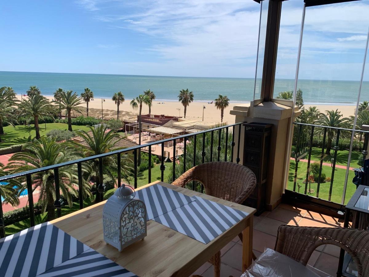 Mirando Al Mar. Primera Linea De Playa Isla Canela Exterior photo